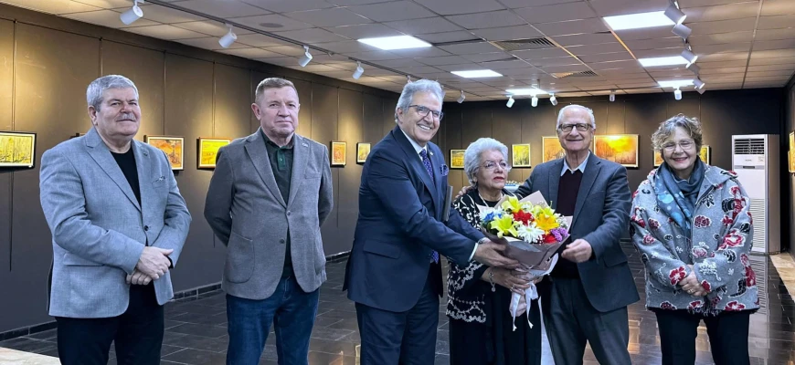 GÜLTEKİN ÖZCAN’IN SERGİSİ  BANDIRMA’DA SANATSEVERLERLE BULUŞTU