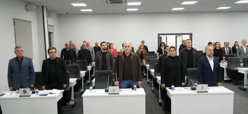 ALTIEYLÜL’ÜN FAALİYET RAPORUNA  TÜM PARTİLERDEN TAM DESTEK