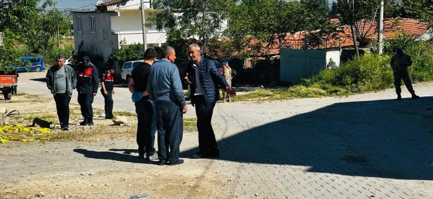 BALIKESİR'DE SİLAHLI KAVGA; 1 ÖLÜ, 3 YARALI