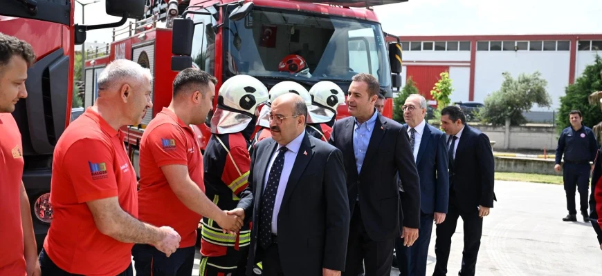 BÜYÜKŞEHİR’DEN OSB İTFAİYESİ’NE  11 YIL SONRA EKİPMAN DESTEĞİ